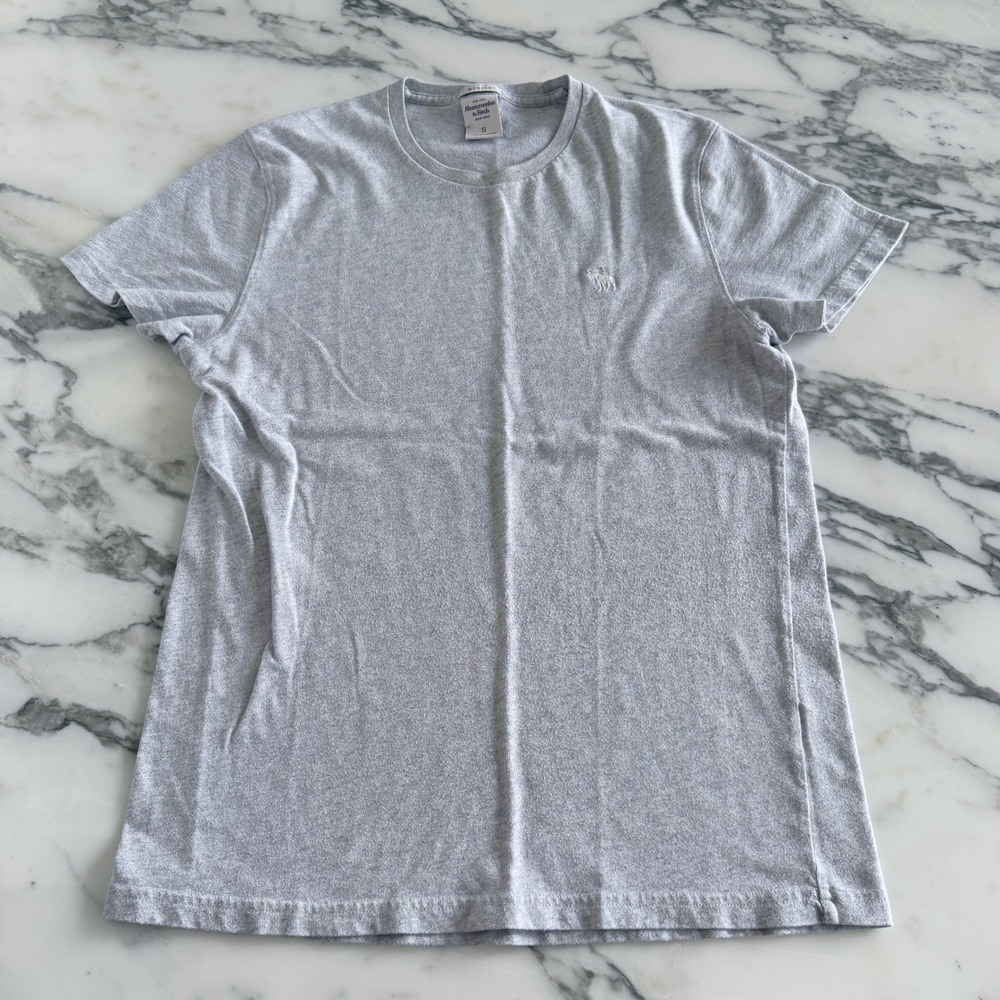Abercrombie & Fitch Mens Muscle Fit T-Shirt Grey Heather Small Logo Tee